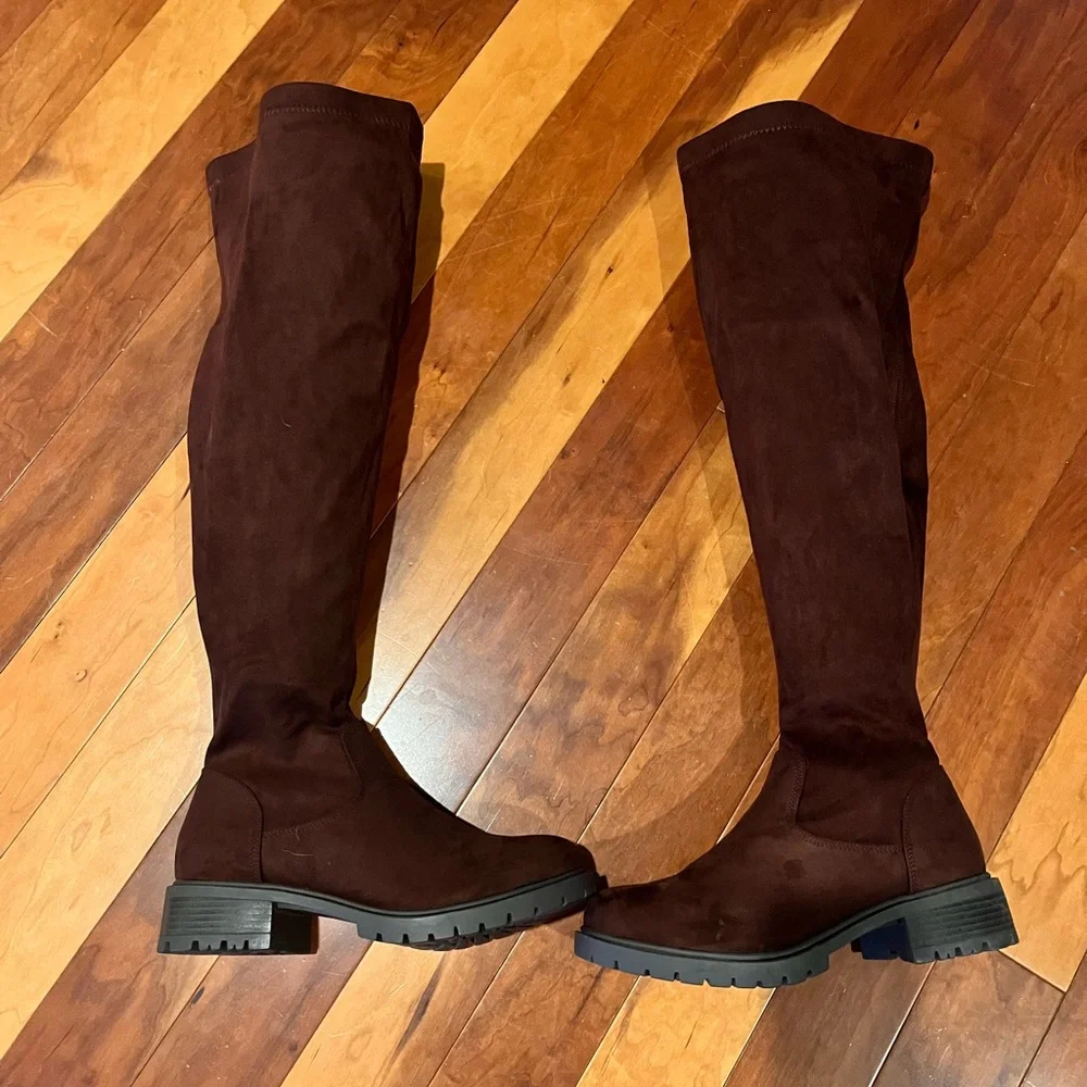 LUOIKA Tall Boots Sz 10XW Chocolate Brown NWOT Never Worn Fall Winter Heavy Duty